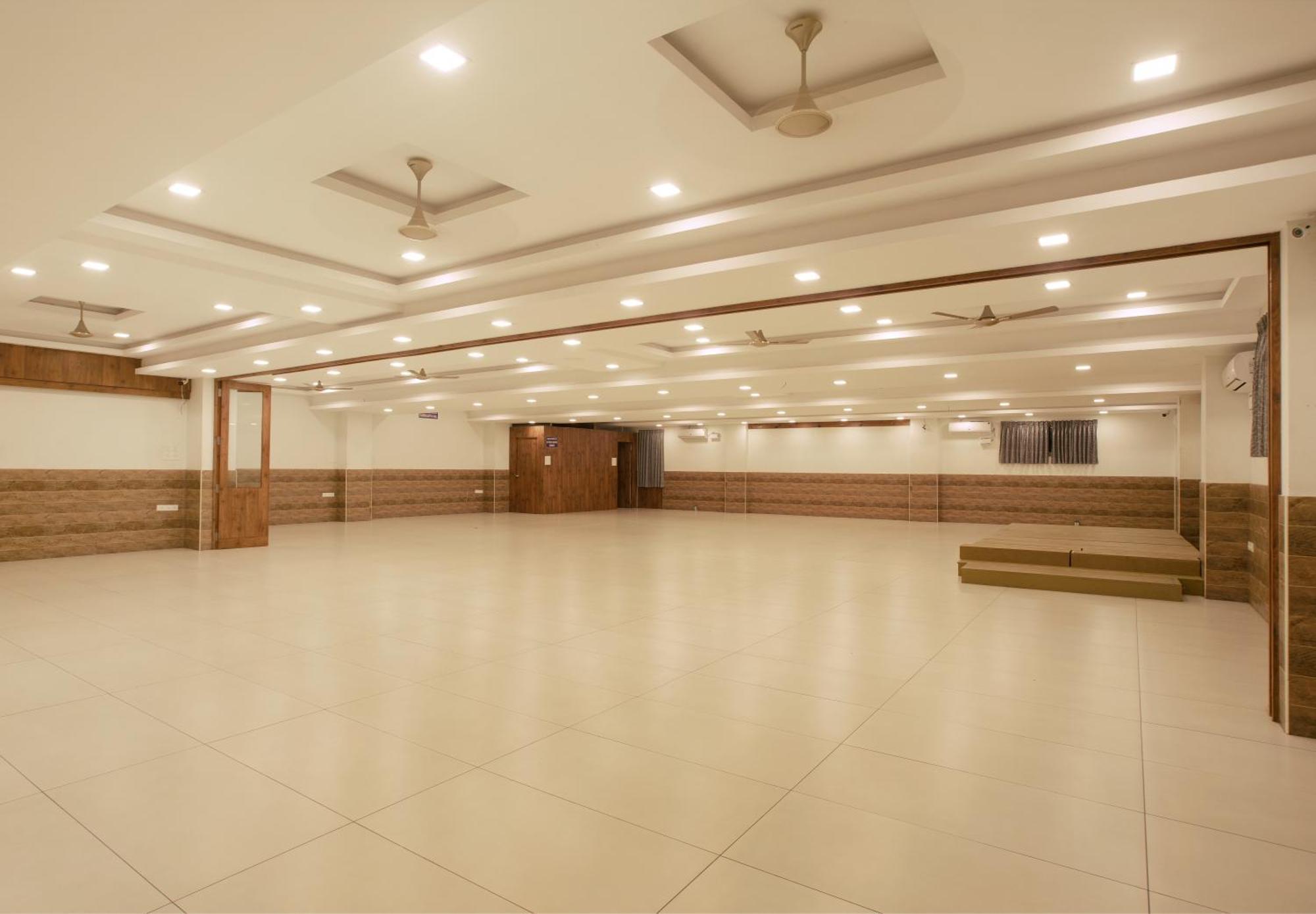 Manjhi Residency Hotel Tiruchirappalli Exterior foto