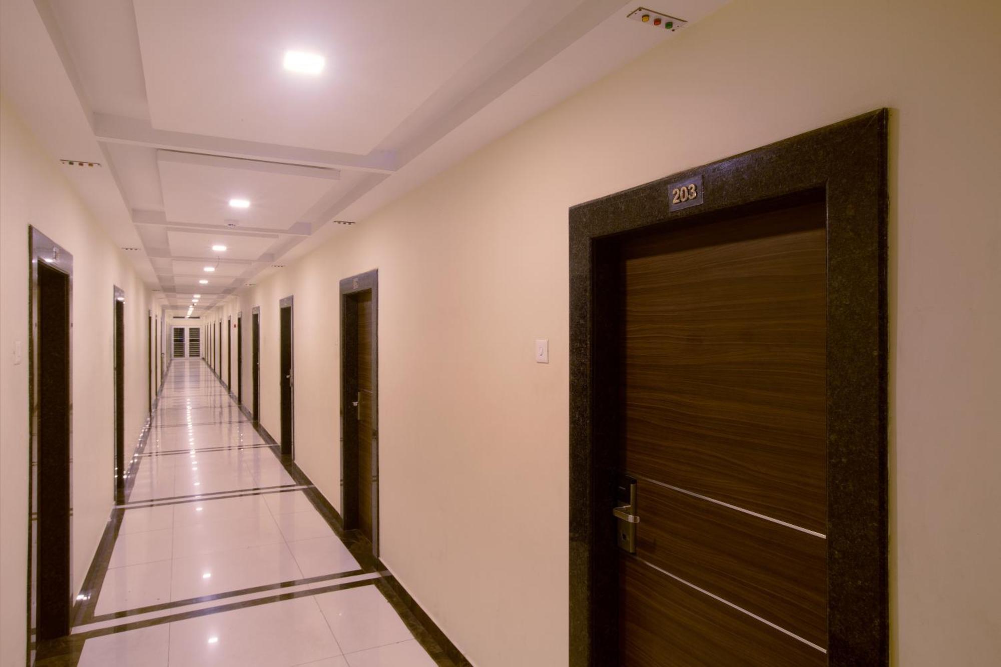 Manjhi Residency Hotel Tiruchirappalli Exterior foto
